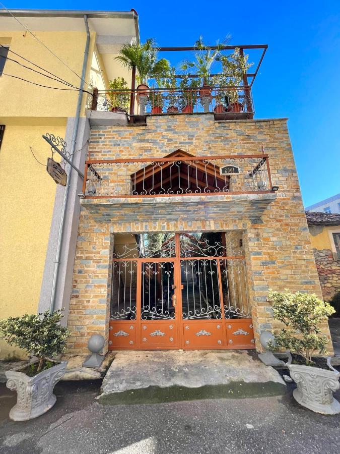 Shkodra Guest House & Trips Екстериор снимка