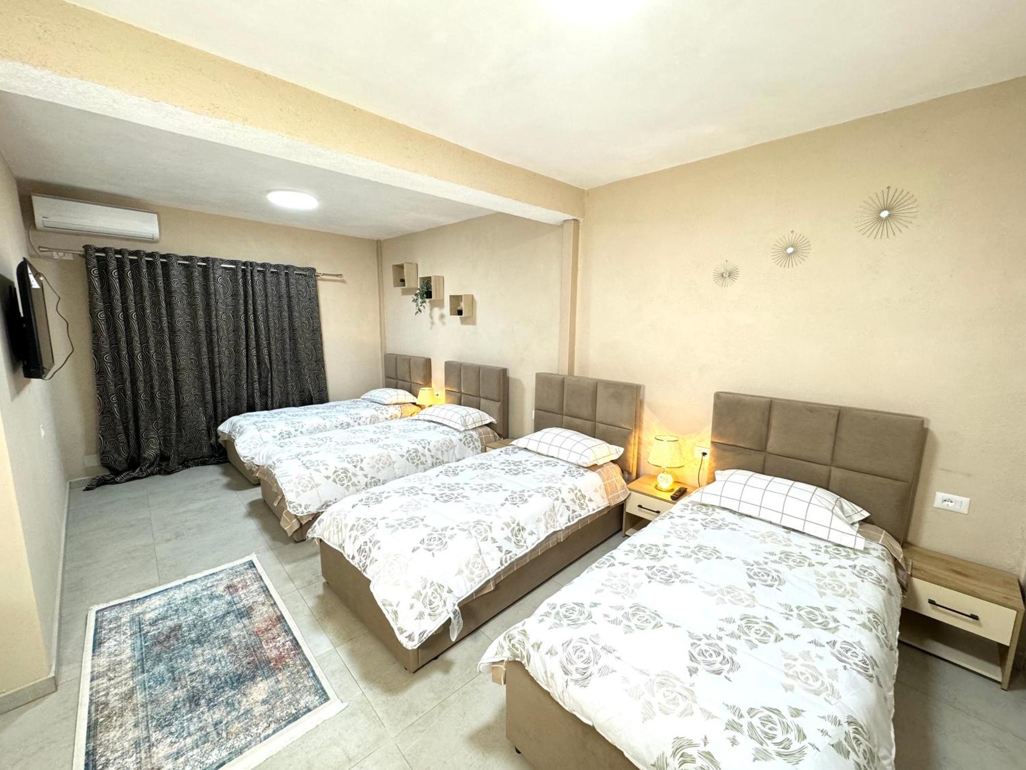 Shkodra Guest House & Trips Екстериор снимка