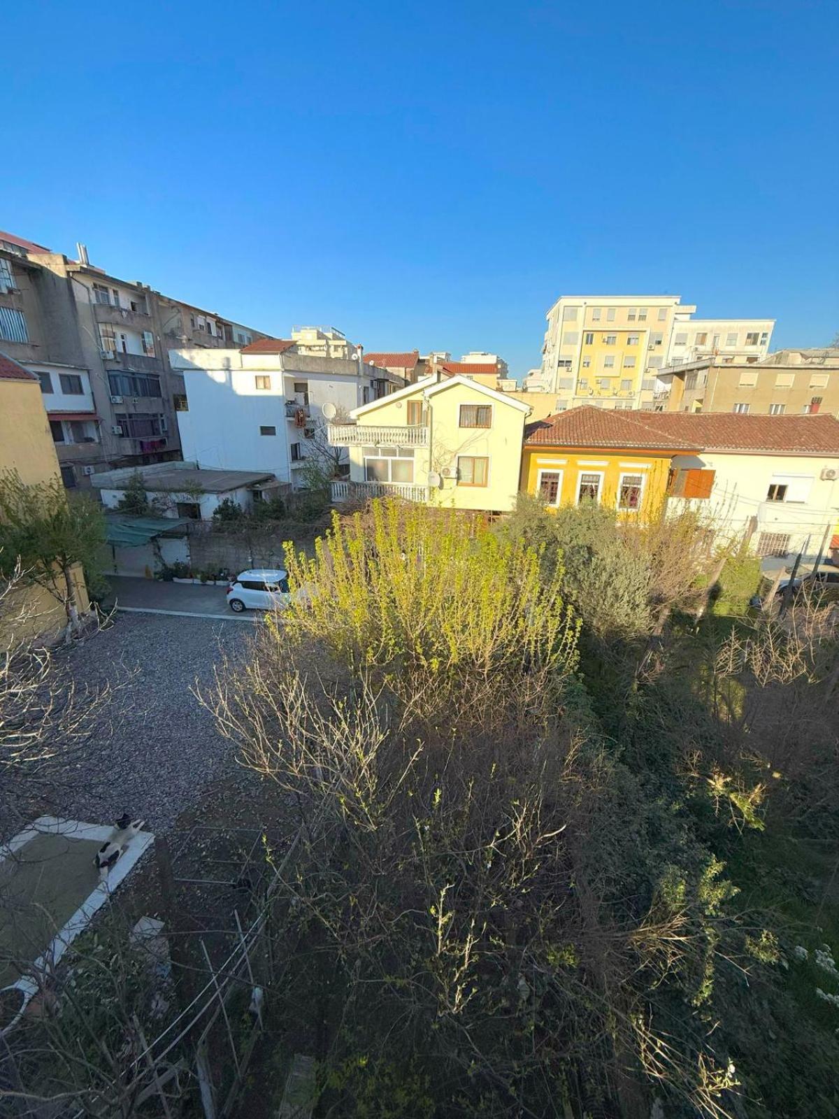 Shkodra Guest House & Trips Екстериор снимка