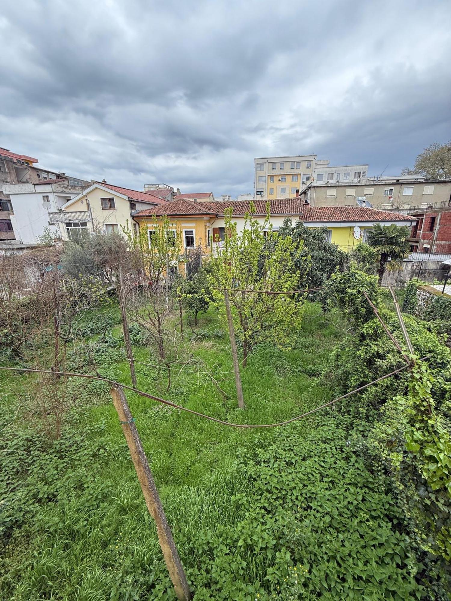 Shkodra Guest House & Trips Екстериор снимка